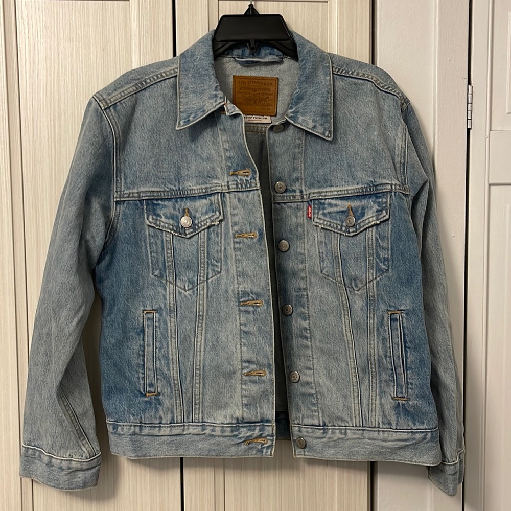 Levi’s Trucker Women’s Jean Jacket